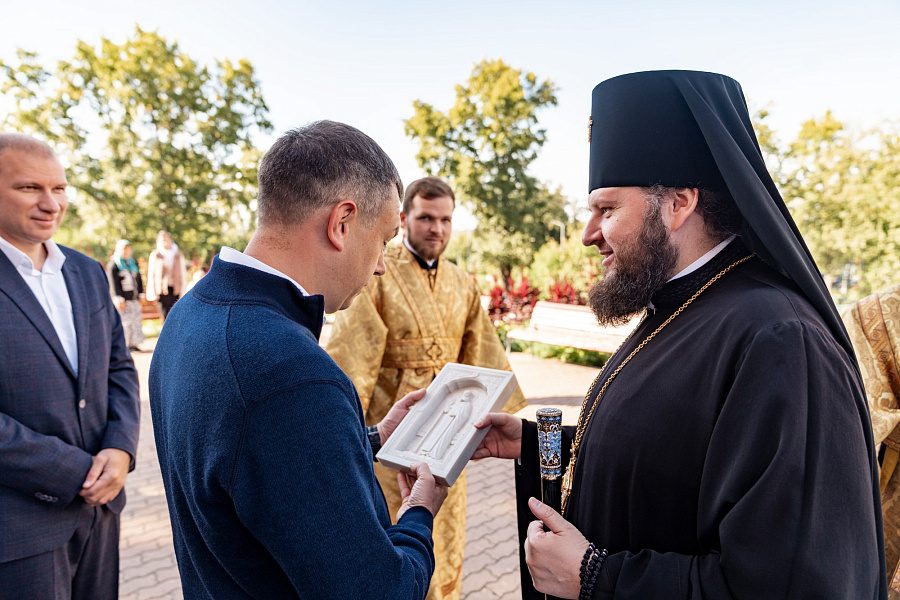 Архиерейское богослужение в Петропавловском храме города Лыткарино